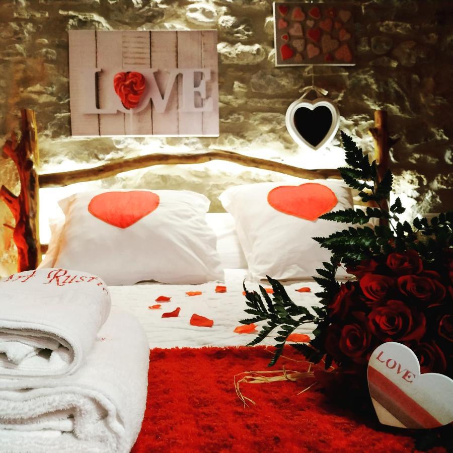 Casa Rustic Suites, Jacuzi & Love Country house Chert